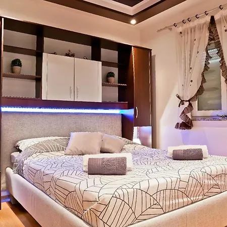 Fuer 8 Personen Ca 100 Qm In Pula, Istrien Istrische Riviera Appartement *