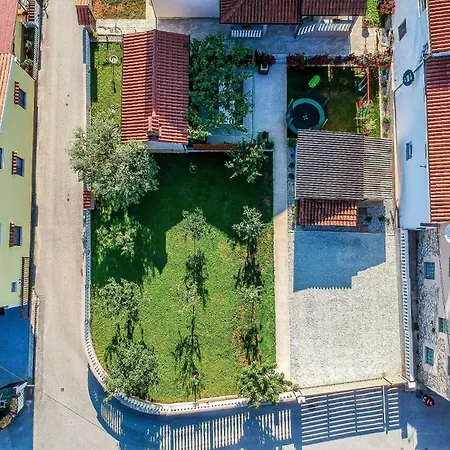 Fuer 8 Personen Ca 100 Qm In Pula, Istrien Istrische Riviera Appartement Pula