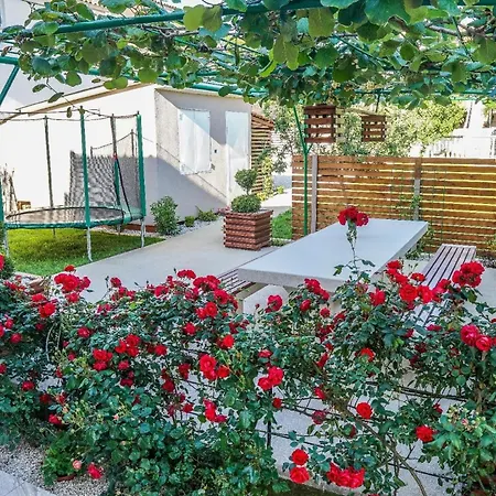 Appartement Fuer 8 Personen Ca 100 Qm In Pula, Istrien Istrische Riviera *